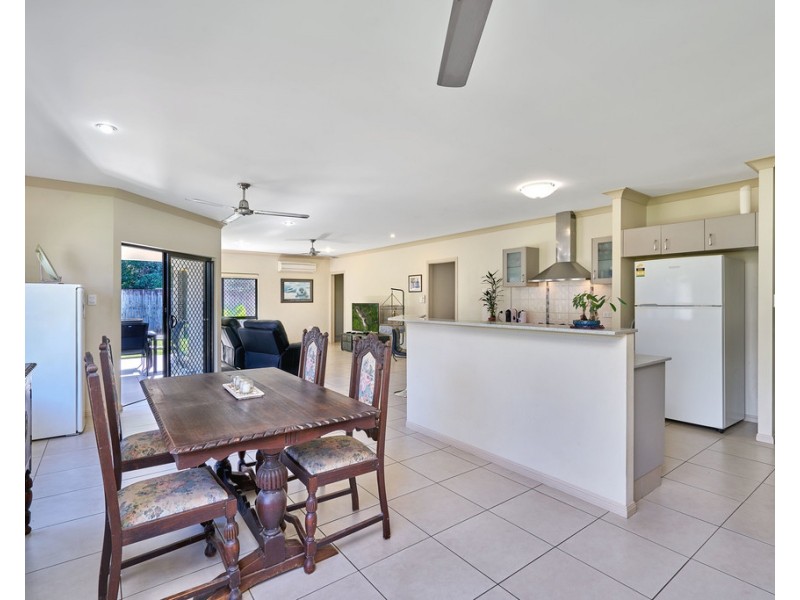30 Cliffdale Street, Bentley Park QLD 4869