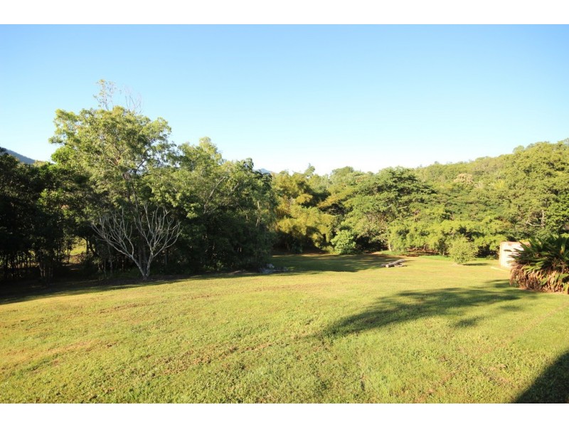 17 – 19 Homestead Close, Edmonton QLD 4869