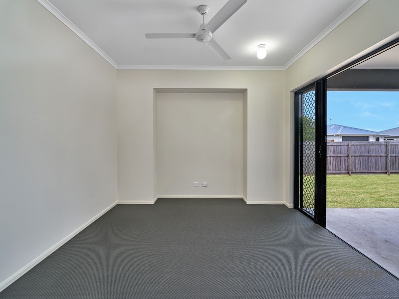 22 Hopkins Street, White Rock QLD 4868