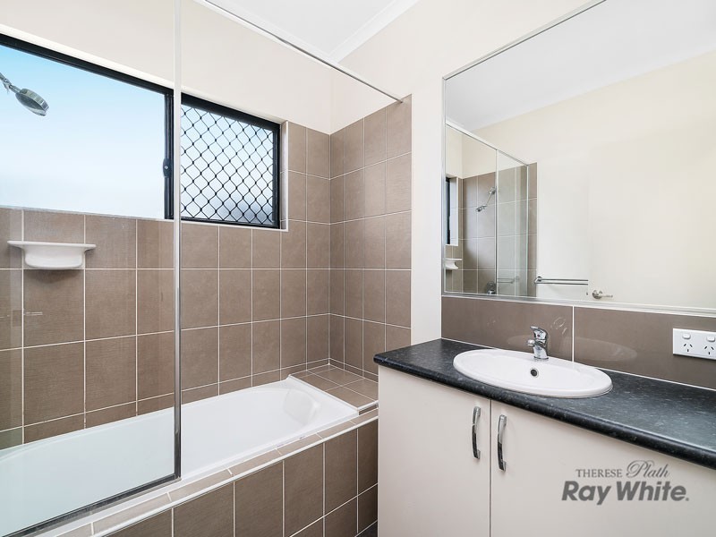 22 Hopkins Street, White Rock QLD 4868