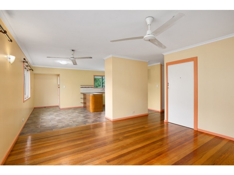 57 Dalton Street, Westcourt QLD 4870