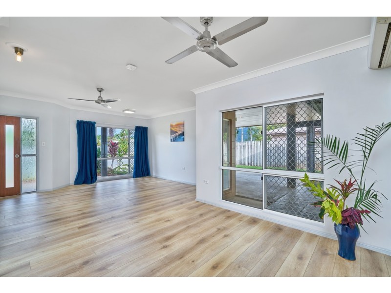 118 Robert Road, Bentley Park QLD 4869