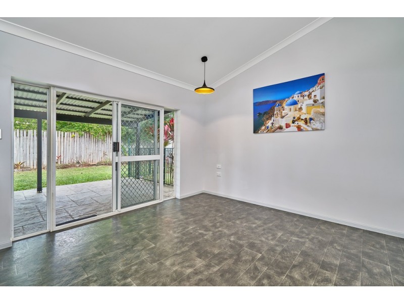 118 Robert Road, Bentley Park QLD 4869
