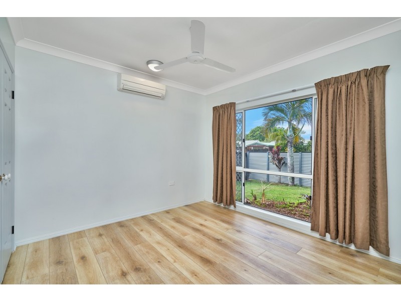 118 Robert Road, Bentley Park QLD 4869