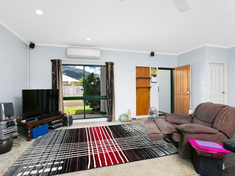 30 Cracknell Road, White Rock QLD 4868
