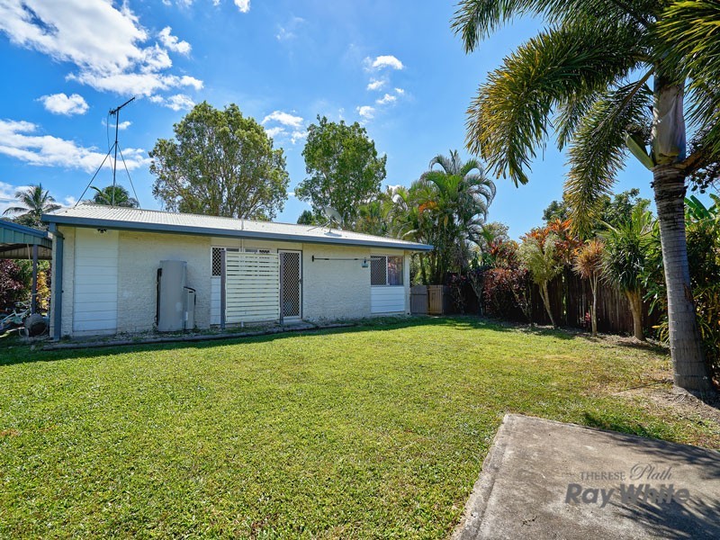 11 Rollinia Close, Manoora QLD 4870