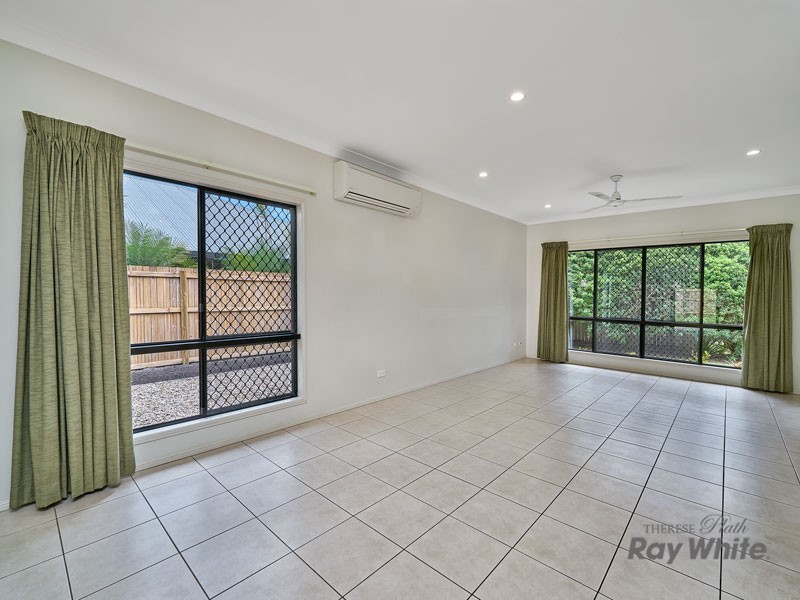 8 Capricorn Street, Bentley Park QLD 4869