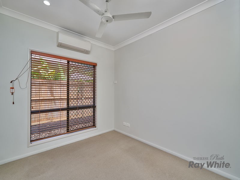 8 Capricorn Street, Bentley Park QLD 4869