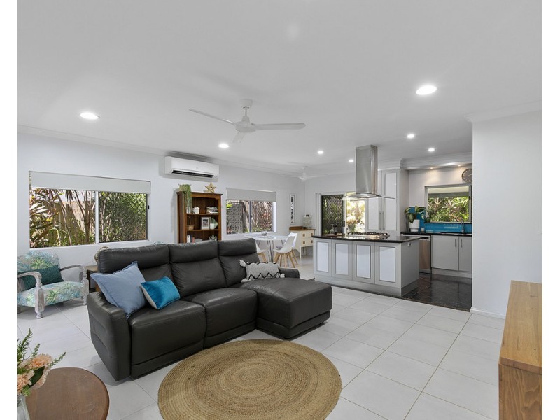 17 Currawong Street, Bayview Heights QLD 4868