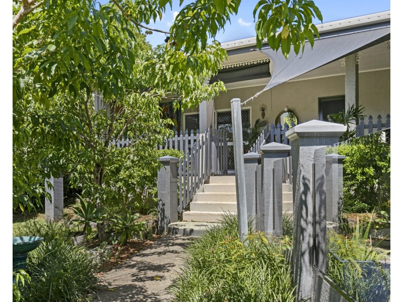 17 Currawong Street, Bayview Heights QLD 4868