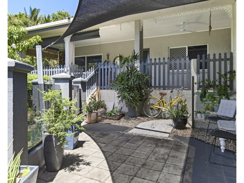 17 Currawong Street, Bayview Heights QLD 4868