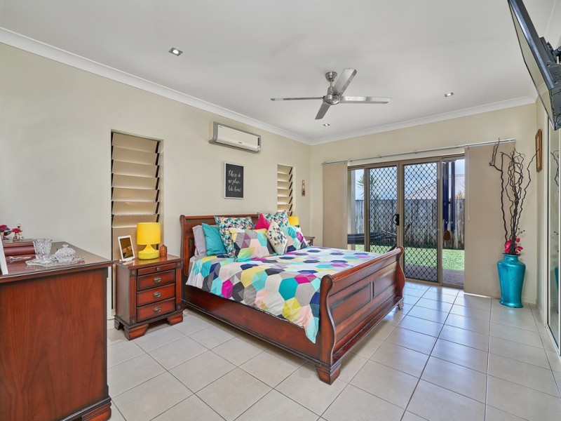 Bentley Park QLD 4869