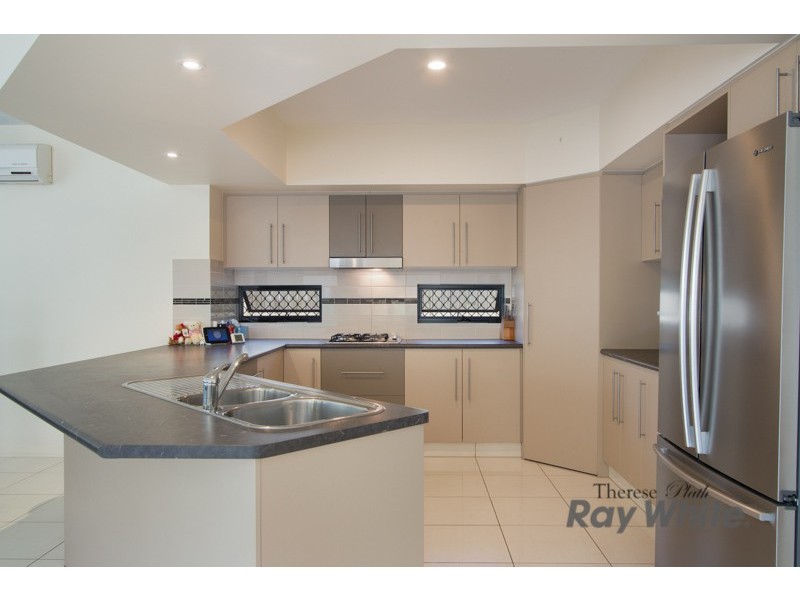 10 Charnley Avenue, Bentley Park QLD 4869
