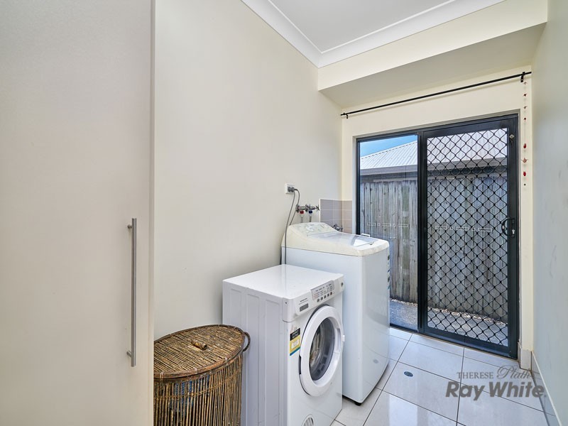10 Charnley Avenue, Bentley Park QLD 4869