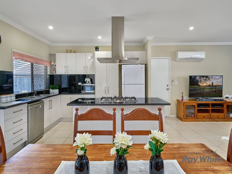 4 Bundey Street, Bentley Park QLD 4869