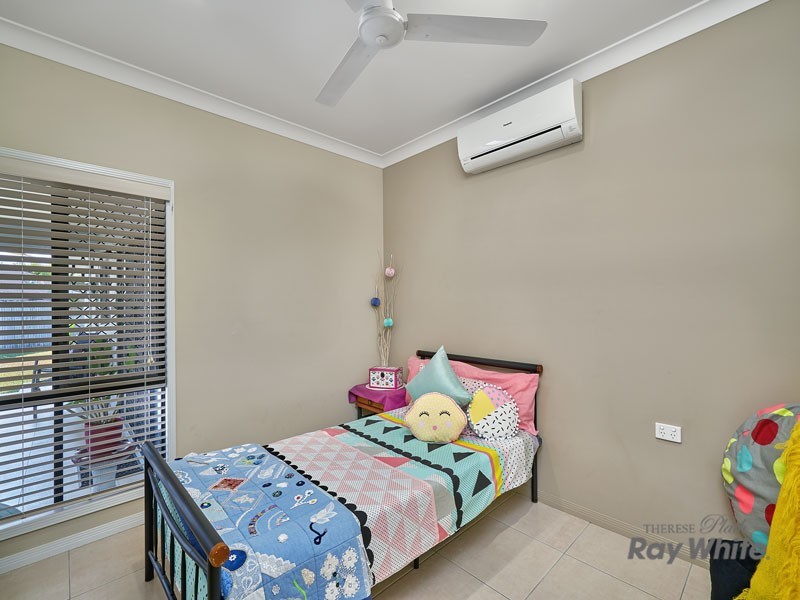 4 Bundey Street, Bentley Park QLD 4869