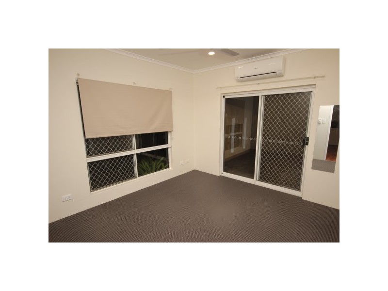 Bentley Park QLD 4869