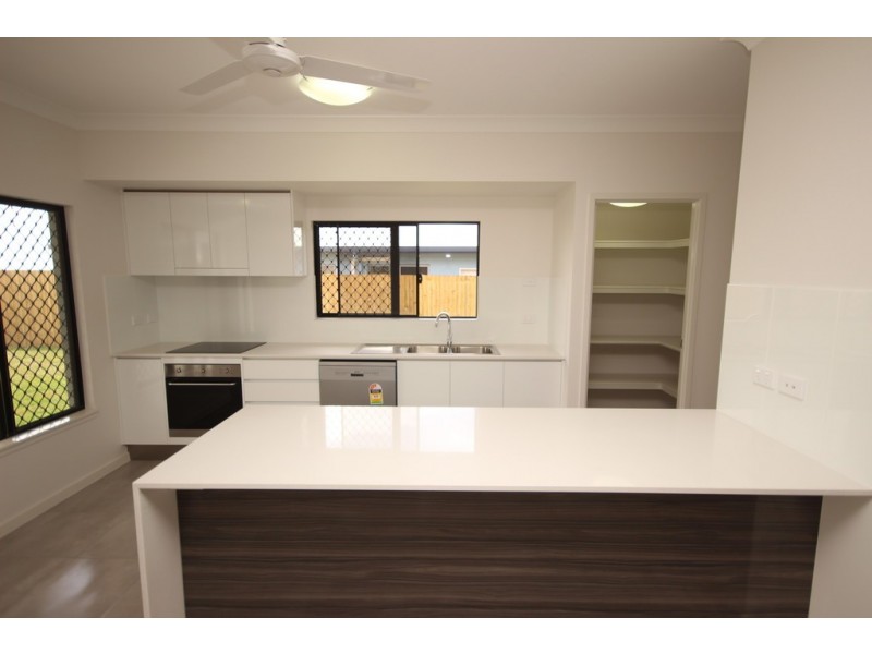 7 Oliver Close, Gordonvale QLD 4865