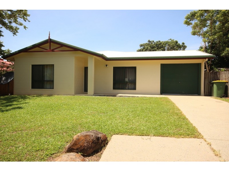 3 Fletcher Court, Bentley Park QLD 4869