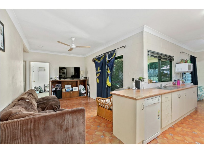 3 Fletcher Court, Bentley Park QLD 4869