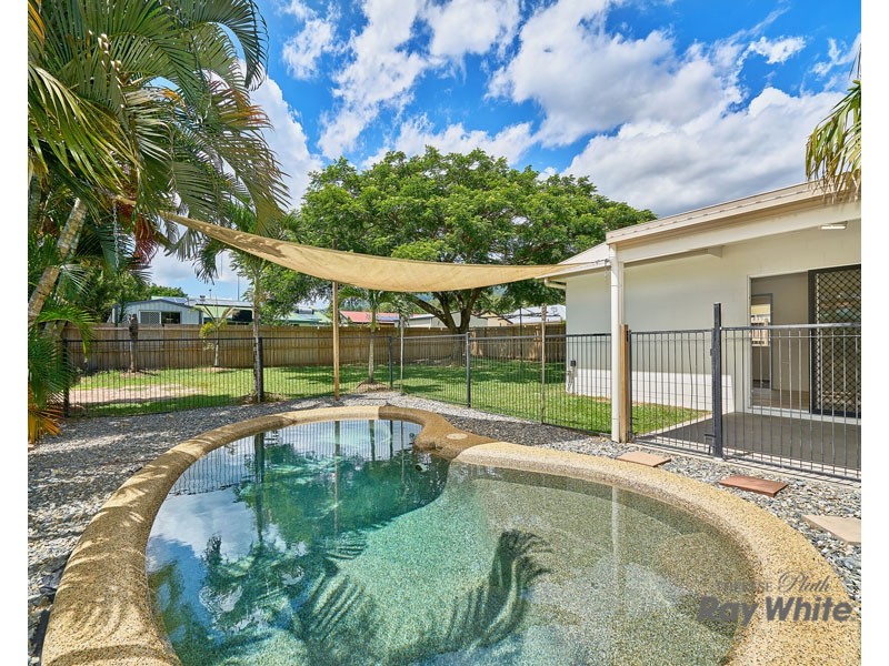 3 Peate Close, Edmonton QLD 4869