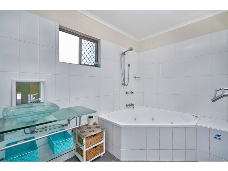 12 Corinna Close, Edmonton QLD 4869