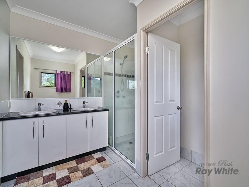 8 Densmore Close, Bentley Park QLD 4869