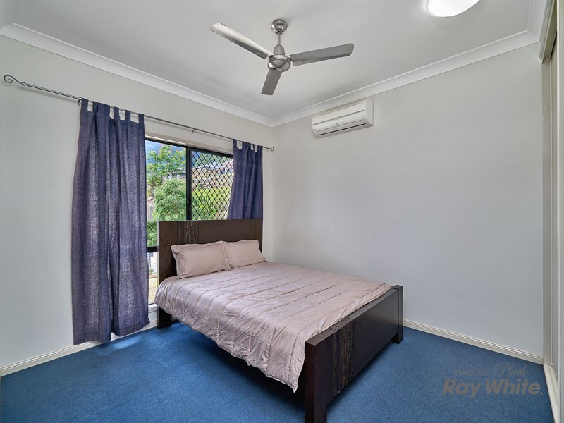 8 Densmore Close, Bentley Park QLD 4869