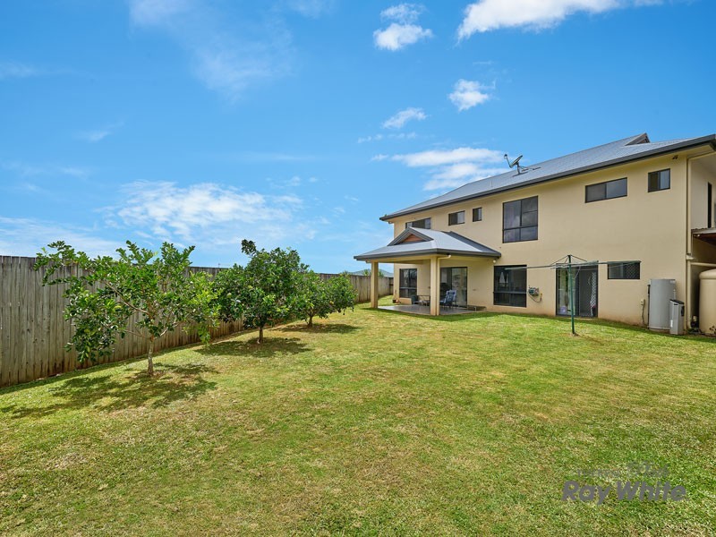 8 Densmore Close, Bentley Park QLD 4869