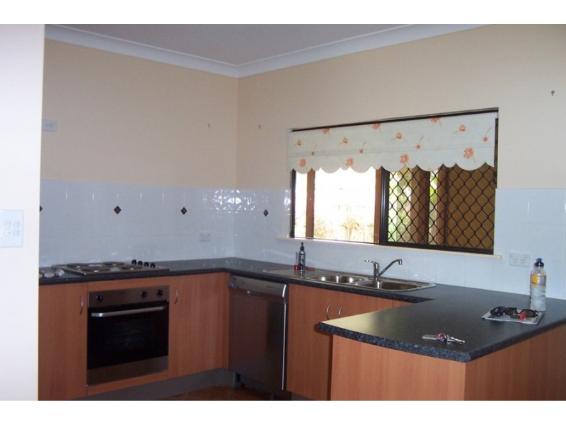 Bentley Park QLD 4869