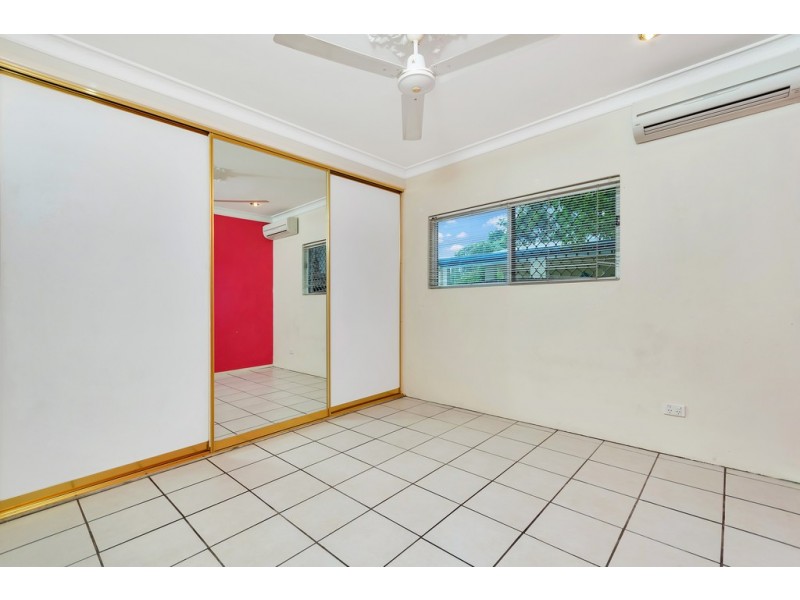29 Robert Road, Bentley Park QLD 4869