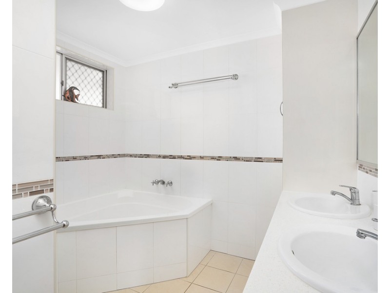 11 Trojan Street, Edmonton QLD 4869