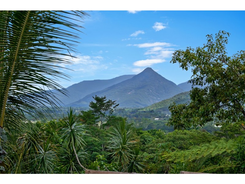 5 Aspen Close, Mount Sheridan QLD 4868