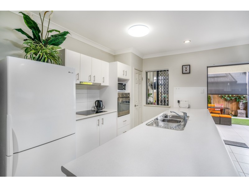 28 Timberlea Drive East, Bentley Park QLD 4869