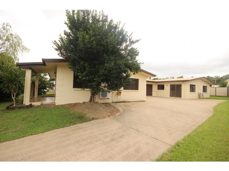 57 Hollywood Boulevard, White Rock QLD 4868