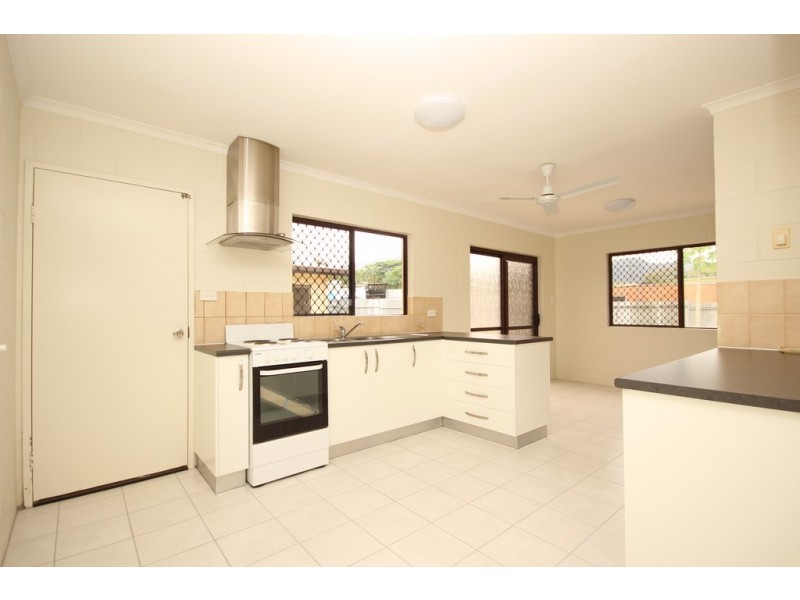 57 Hollywood Boulevard, White Rock QLD 4868