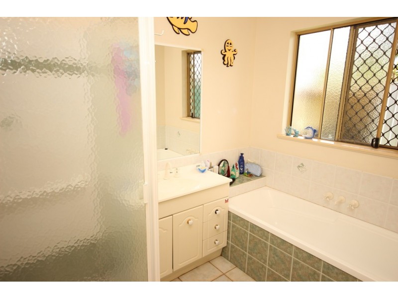 45 Giffin Road, White Rock QLD 4868