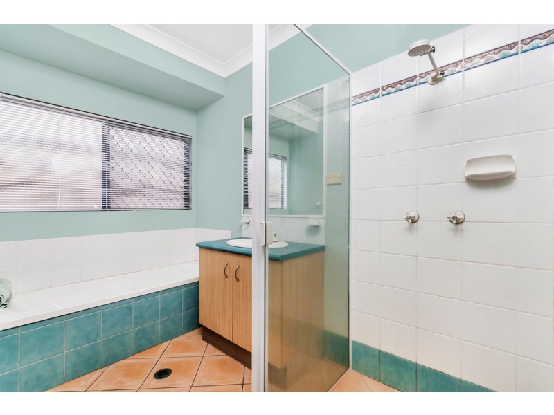 14 Goodhew Close, Bentley Park QLD 4869