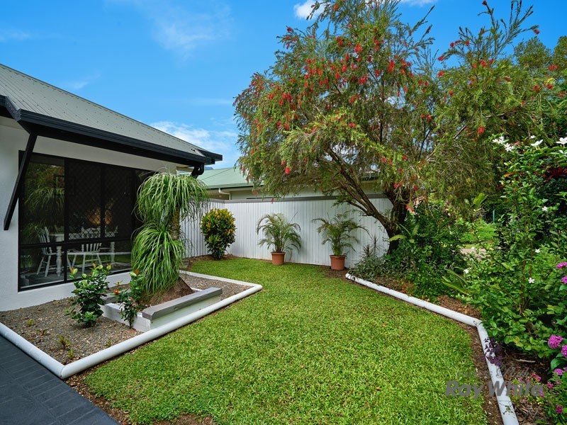 5 Beck Close, Bentley Park QLD 4869