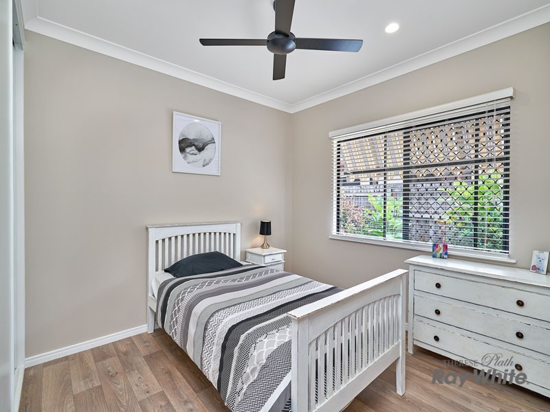 5 Beck Close, Bentley Park QLD 4869