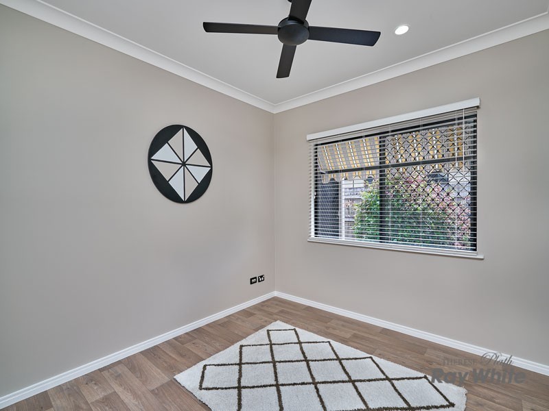 5 Beck Close, Bentley Park QLD 4869
