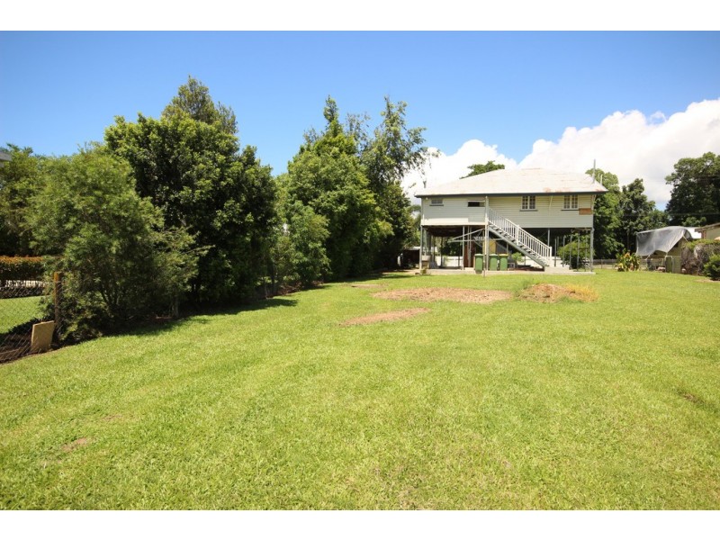 52 Thomson Road, Edmonton QLD 4869