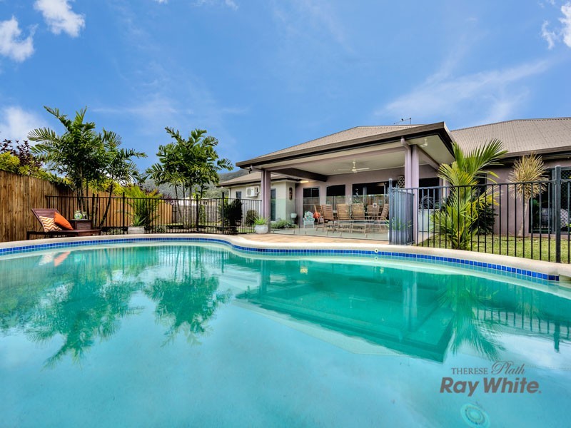 11 Cheyne Cl, Bentley Park QLD 4869