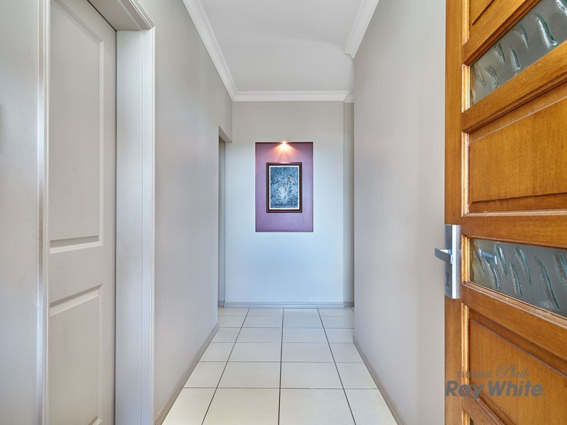 11 Cheyne Cl, Bentley Park QLD 4869