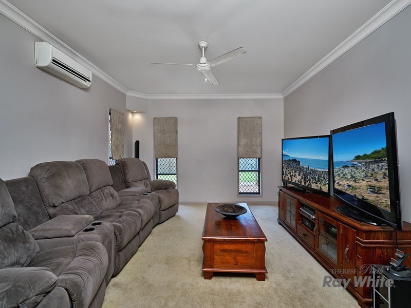11 Cheyne Cl, Bentley Park QLD 4869