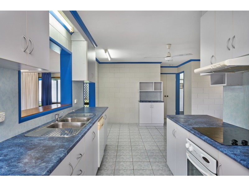 15 Rosa Close, Edmonton QLD 4869