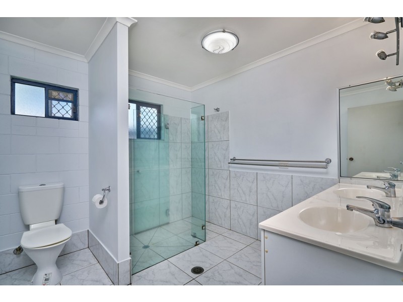 15 Rosa Close, Edmonton QLD 4869