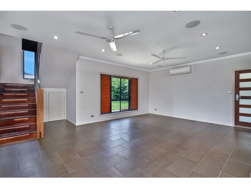 17 Kowinka Street, White Rock QLD 4868