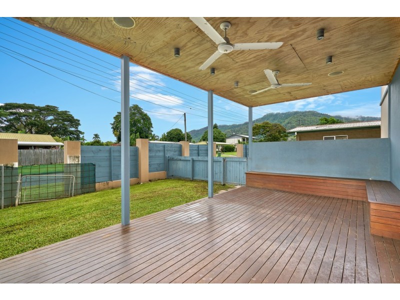 17 Kowinka Street, White Rock QLD 4868