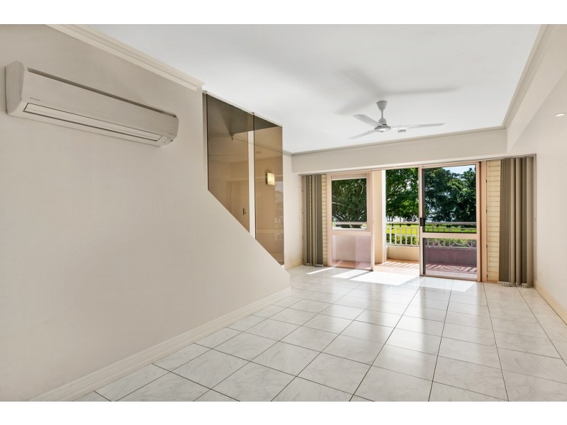 7/269 Esplanade, Cairns North QLD 4870